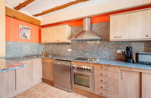 San Antonio Casa | Casa rural 'La Casica Del Sol' con terraza privada y Wi-Fi