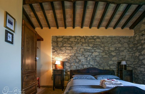 Allerona Casa | Casa rural en el campo con piscina privada y vista panorámica.