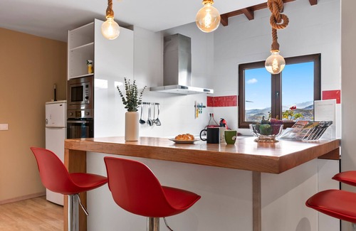 Soto de Cangas Casa | Casa rural 'La Tachuela' con vistas a la montaña, jardín privado y Wi-Fi