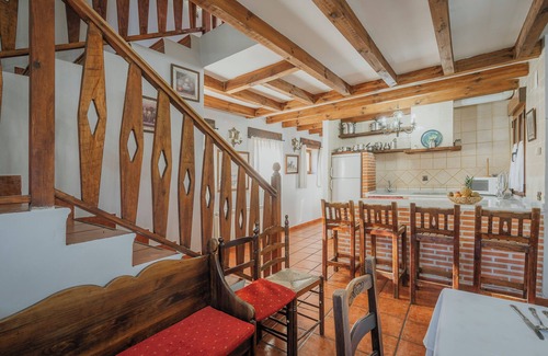 Riofrio Casa | Casa rural 'Las Eras De Riofrio' con vistas a la montaña, piscina privada y Wi-Fi