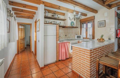 Riofrio Casa | Casa rural 'Las Eras De Riofrio' con vistas a la montaña, piscina privada y Wi-Fi