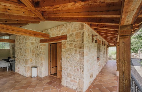 Caballar Casa | Casa rural 'Los Molinillos' con vistas a la montaña, terraza privada y Wi-Fi