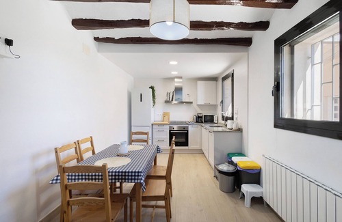 Argencola Villa | Casa rural 'Mas Françó' con vistas a la montaña y terraza privada