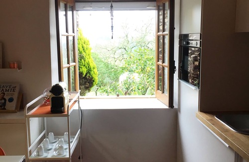 Malinha Casa | Casa de campo insertada en pueblo con vista fantástica de campo.