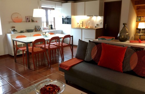 Malinha Casa | Casa de campo insertada en pueblo con vista fantástica de campo.