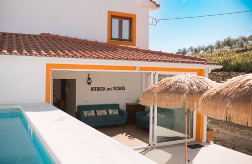 Carvalhais Villa | Casa rural 'Quinta Das Ychós' con vistas a la montaña, piscina privada y Wi-Fi