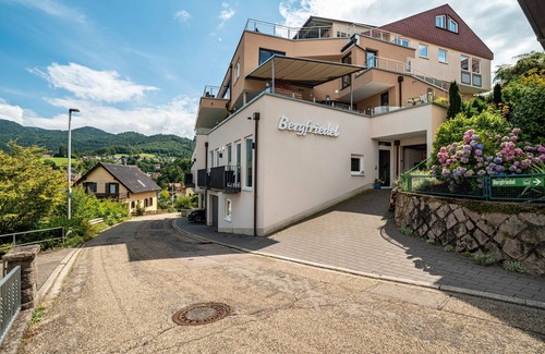 Buehlertal Apartamento | Habitación rural 'Heimatliebe' con vistas a la montaña, wifi y aire acondicionado