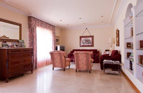 Cabanillas Casa | Casa rural 'Senda Bardenas' con jardín privado y Wi-Fi