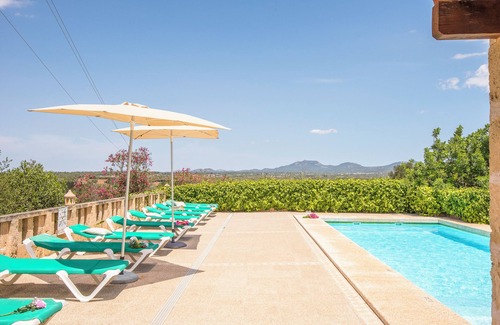 Campos Casa | Casa rural 'Son Rengo' con vistas a la montaña, piscina privada y Wi-Fi