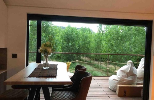 Casas Altas Casa | Casa rural 'Vagón Orient Express' con vistas a la montaña, jardín privado y aire acondicionado