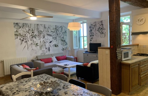 Carces Casa | Casa de vacaciones río en el pueblo