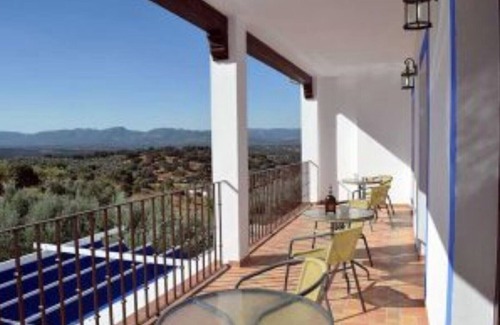 Cardena Casa | Casa de campo con piscina privada ,ideal para familias y sus mascotas.