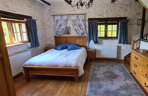 Vieillevie Casa | Country house with swimming pool in the Lot Valley