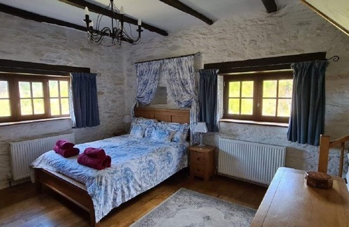 Vieillevie Casa | Country house with swimming pool in the Lot Valley