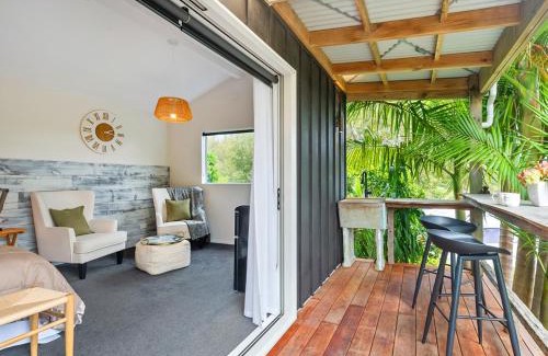 Warkworth Casa | Country Idyll - Sandspit Holiday Cottage