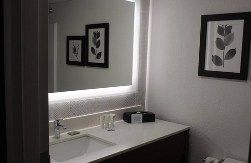 Spring Hill Hotel | Country Inn & Suites By Radisson, Dunbar - Charleston