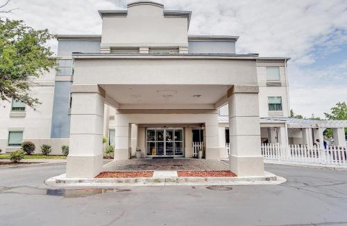 Windsor Forest Hotel | Country Inn & Suites by Radisson, Savannah Southside