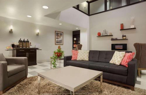 Irving Hotel | Country Inn & Suites by Radisson, DFW Airport South, TX