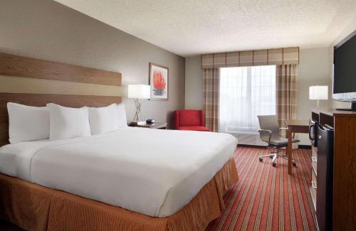 Irving Hotel | Country Inn & Suites by Radisson, DFW Airport South, TX