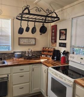 Fayette County Apartamento | Country Living on Country Way!