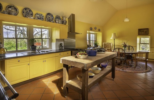 New Quay Cabaña | Country Manor steeped in history with Ocean Views