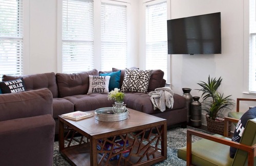 Greenwood Casa | Country Music Icon House in East Nashville