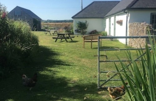 Malltraeth Cabaña | Country retreat on Anglesey, North Wales.