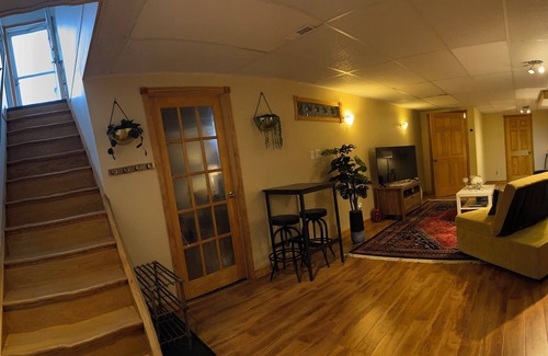 Hamilton Apartamento | Country Roads Dwelling!