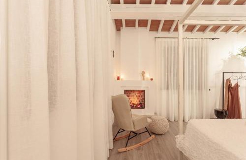 Sant'Andrea in Besanigo Casa | Country Rooms & Suite La Quercia