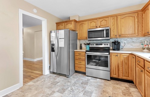 Mills River Casa | Country Setting. City Convenience. Hot Tub