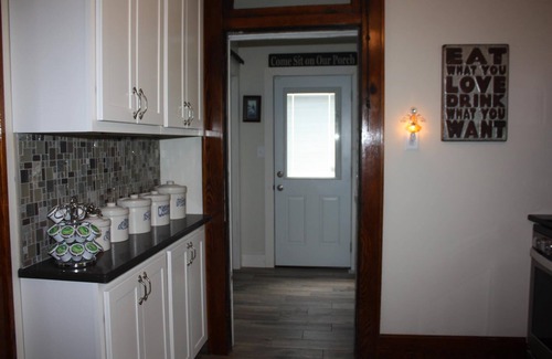 Booth Casa | Country Setting- menos de 2 millas al centro de Morgantown.