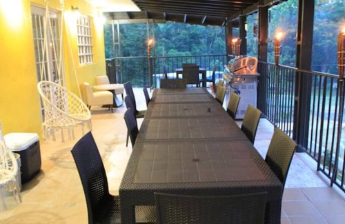 Almirante Norte Casa | Country side - sleeps up to 36 - 14 Beds, 5 Sofa