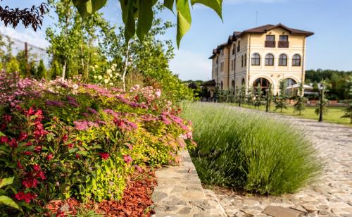 Ciofliceni Hotel | Country Spa Retreat