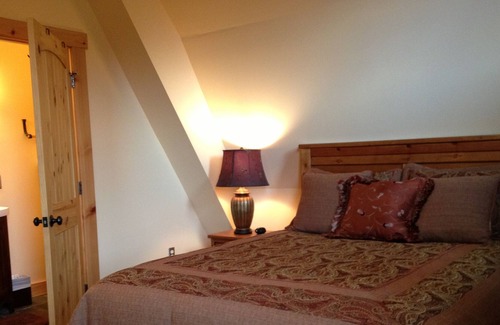 Lexington Cabina | Country Tweed-Queen-Suite-Baño Privado-Vista al campo