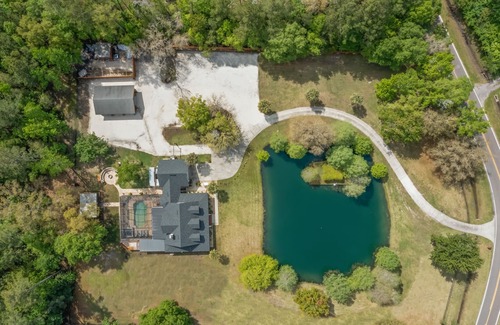 Northside Cabaña | Country Villa pool hot tub game room pond