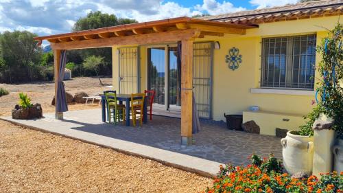 Orosei Casa | Country villa Sant' Elène- Appartamento Mirto