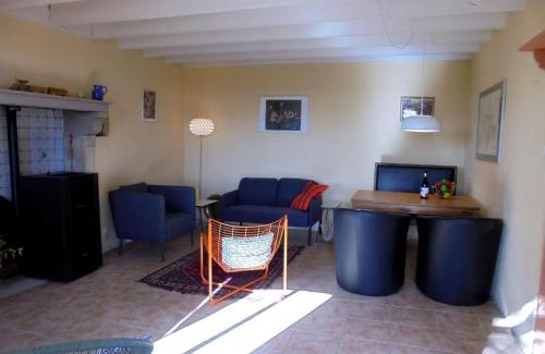Saint-Julien-la-Genete Casa | Countryside Stay with your pets