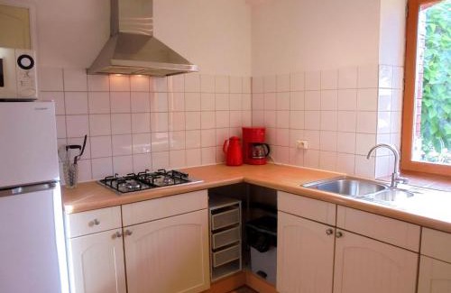 Saint-Julien-la-Genete Casa | Countryside Stay with your pets