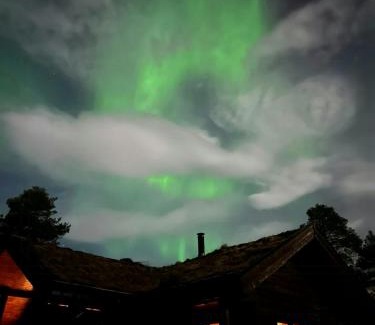 Solberg Casa | Countryside Cabin With Jacuzzi Near Stryn