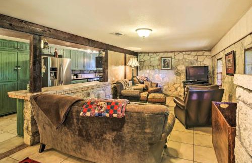 Wetmore Casa | Countryside Cottage 17 Mi to Downtown San Antonio