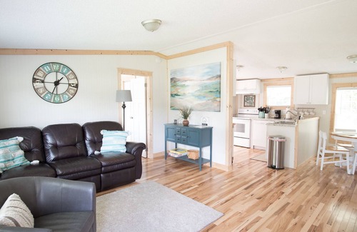 Durants Neck Cabaña | ~Countryside Cottage~Deck~Grill~Wi-fi~Belvidere~Near Albemarle Croquet Club