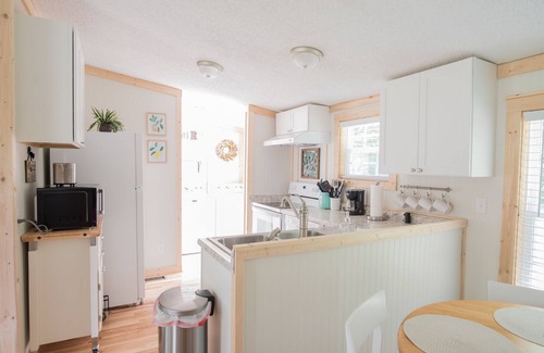 Durants Neck Cabaña | ~Countryside Cottage~Deck~Grill~Wi-fi~Belvidere~Near Albemarle Croquet Club