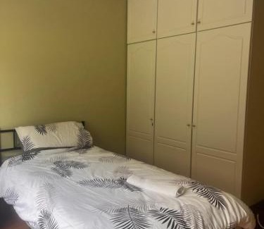 Kentstown Casa | Countryside Family Home