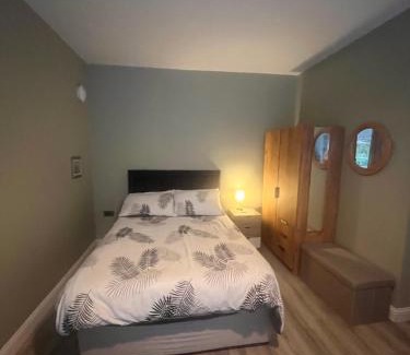Kentstown Casa | Countryside Family Home