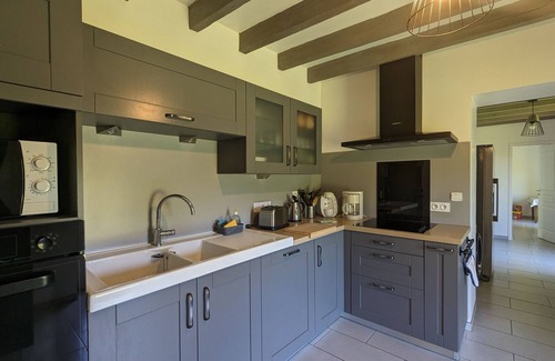 Pouligny-Notre-Dame Cabaña | Casa rural renovada con gran jardín, actividades cercanas y tranquilidad absoluta