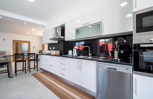 Santo Estevao Villa | 4 bedroom villa with pool in Santo Estêvão