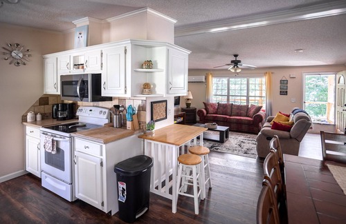 Clyde Casa | Countryside Mountain house with mesmerizing views