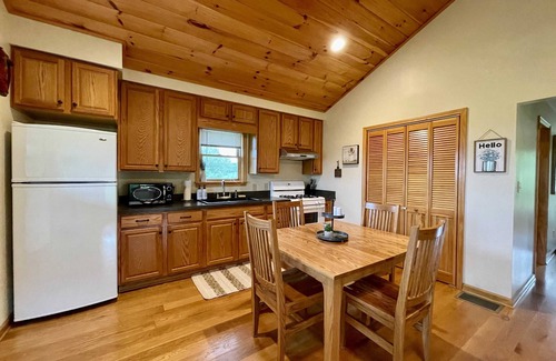Cherry Creek Cabina | Countryside Retreat - Cabin 1