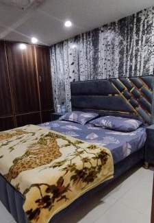 Bahria Town Apartamento | Couple Friendly 1 Bed Apartment with AC 1bedroom free