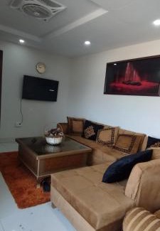 Bahria Town Apartamento | Couple Friendly 1 Bed Apartment with AC 1bedroom free